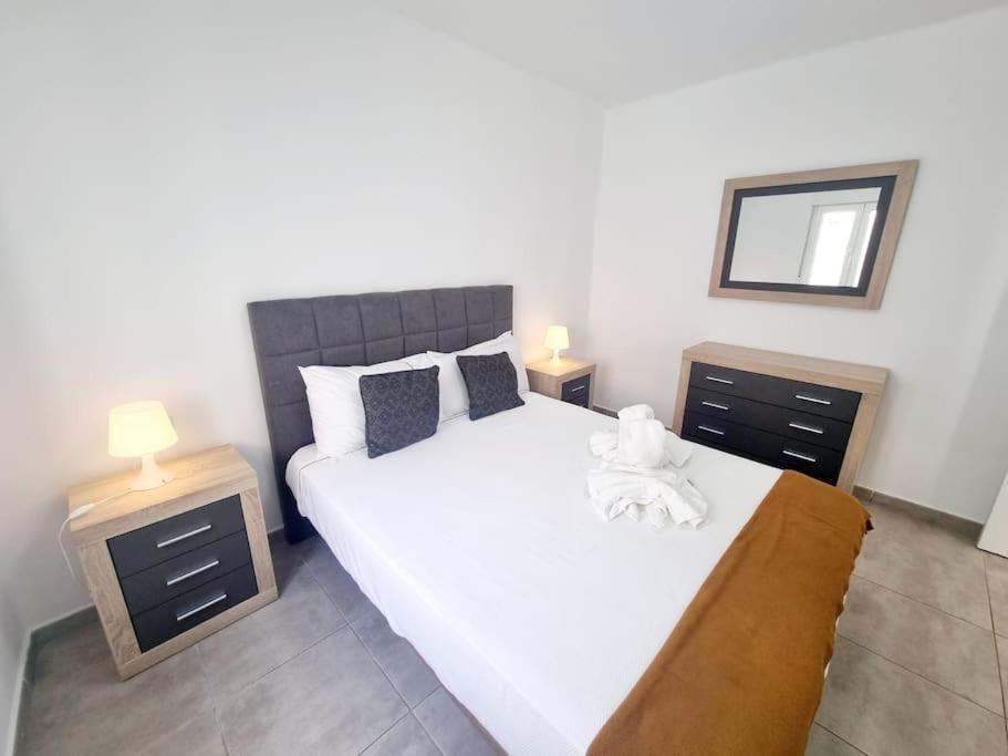 Pequeno Bungalow Firt Line Of The Sea Коста-Тегисе Экстерьер фото