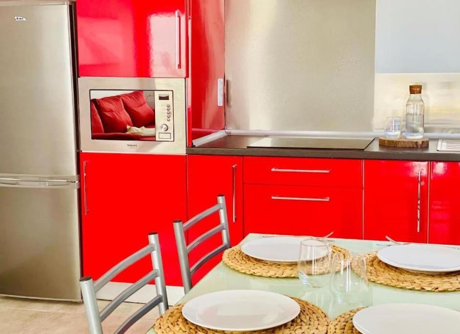 Pequeno Bungalow Firt Line Of The Sea Коста-Тегисе Экстерьер фото